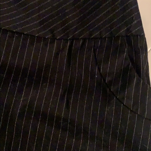 Forever 21 pinstripe mini skirt small - Picture 3 of 6